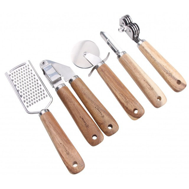 Set of Kassel kitchen utensils